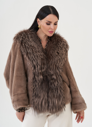 Куртка из норки с отделкой из меха чернобурки 