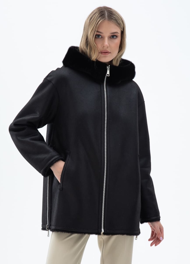 Женская двухсторонняя дубленка из эко кожи с капюшоном модель № 32028 меха малина