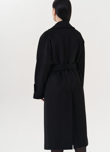 Пальто с английским воротником