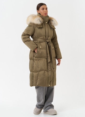 Пуховик с капюшоном из меха лисы
