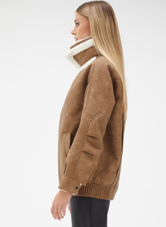 Женская дубленка из эко кожи с воротником стойкой