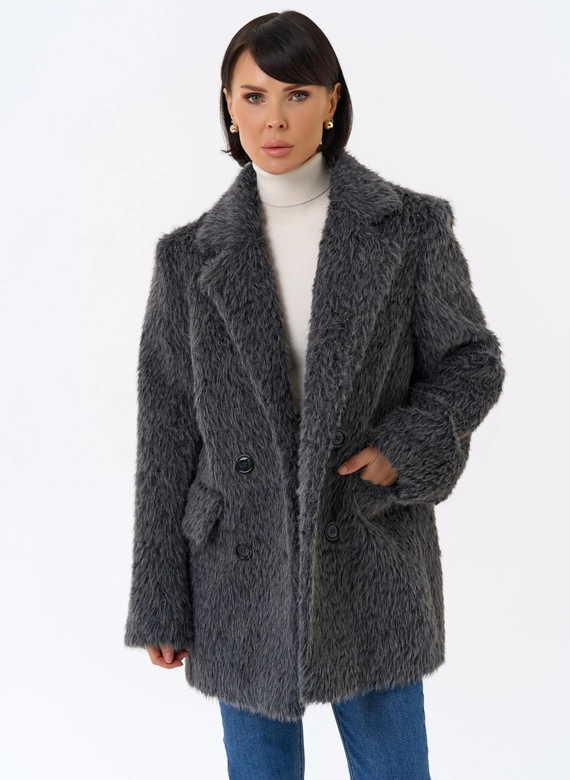 Женское утепленное пальто с английским воротником