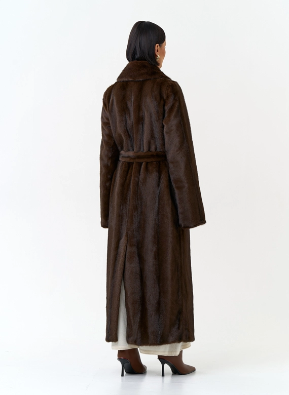Длинная шуба из эко меха фото