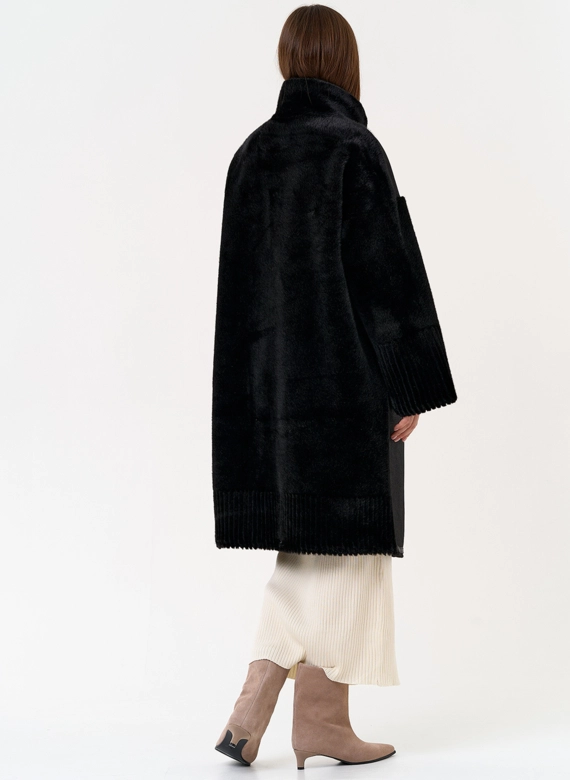Женская двухсторонняя дубленка из эко замши с воротником стойкой