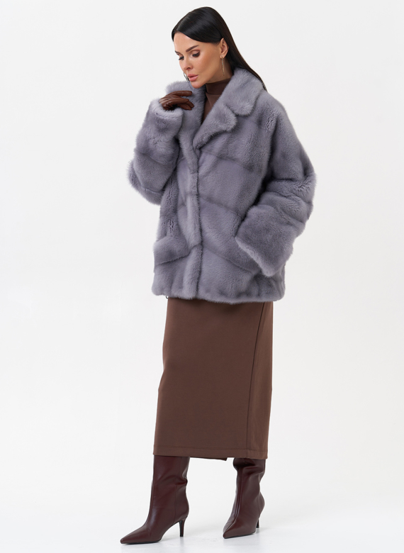 Короткая норковая шуба с английским воротником