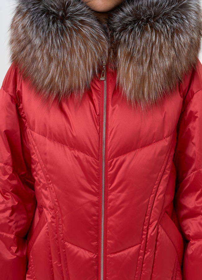 Женский пуховик с отделкой из меха блюфрост модель № 31445 универмаг малина