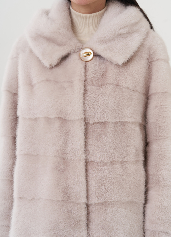 Шуба из норки с капюшоном  модель № 24957 универмаг малина